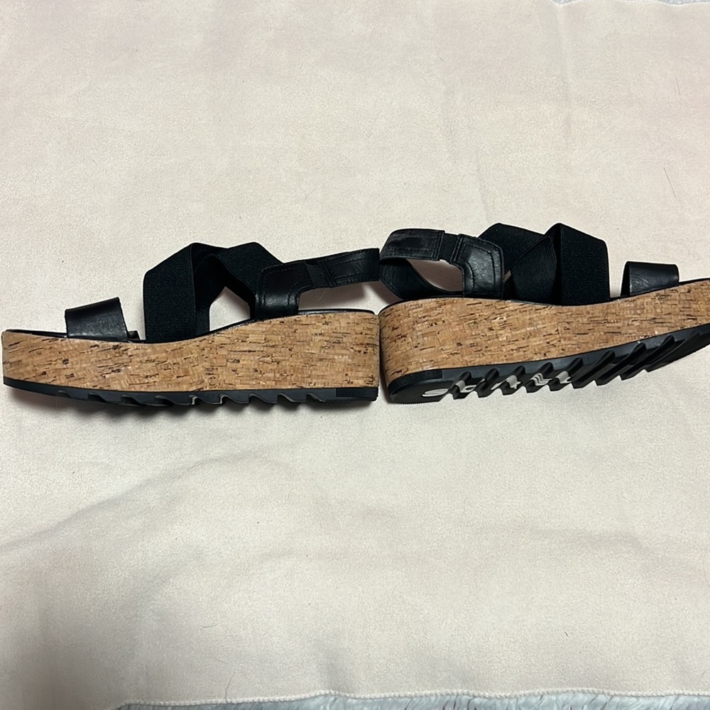 Sorel shoes size 7.5W